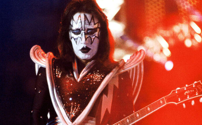 Fallecio Ace Frehley, Guitarrista fundador del grupo Kiss