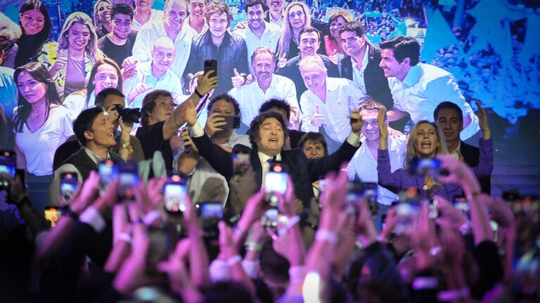 Contundente victoria del gobierno de Javier Milei en las elecciones legislativas en Argentina