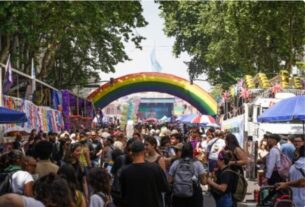 Miles de personas marcharon al Congreso en la marcha del orgullo
