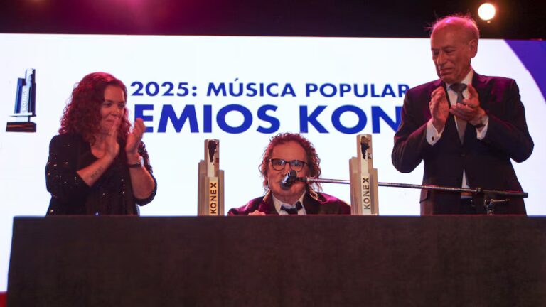 Premios Konex 2025: Charly García recibió el Konex de Brillante en una ceremonia que reunió a grandes figuras de la música popular